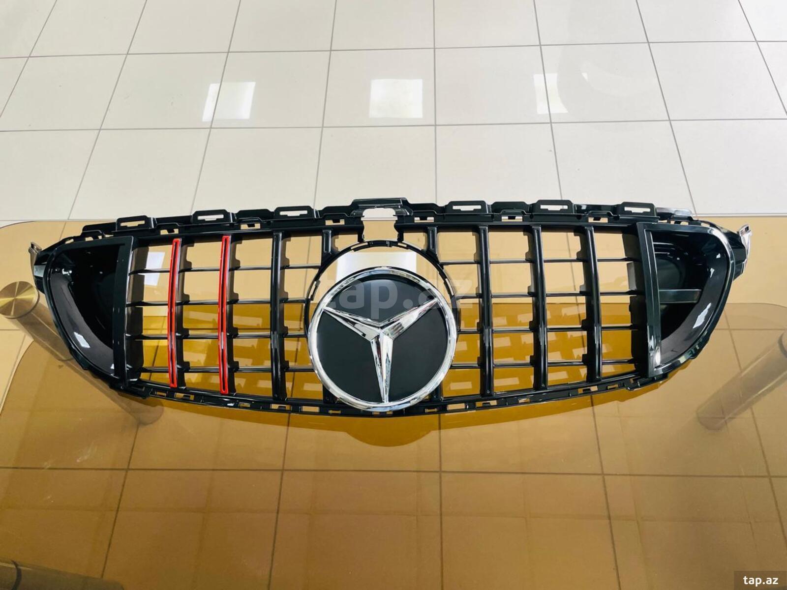 Mercedes W205 C-Class radiator barmaqlığı Mercedes W205 C-Class radiator barmaqlığı