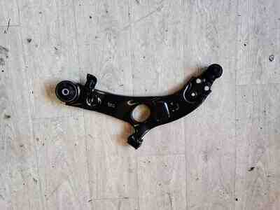 Kia Sorento 2010-2012 ön alt asqı qolu Kia Sorento 2010-2012 ön alt asqı qolu