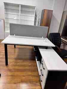 İkili işçi masası İkili işçi masası