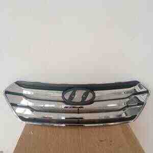 Hyundai Santa Fe 2013-2017 radiator barmaqlığı Hyundai Santa Fe 2013-2017 radiator barmaqlığı