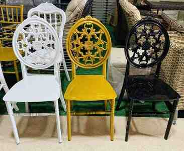 Plastik oturacaqlar Plastik oturacaqlar