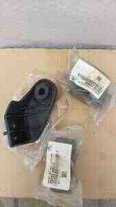 Hyundai Kia avtomabilləri radiatorunın alt və üst kranşteynləri Hyundai Kia avtomabilləri radiatorunın alt və üst kranşteynləri