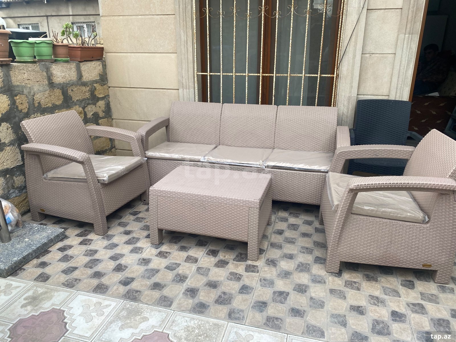 Divan və kreslolar Divan və kreslolar