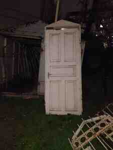 Qapılar və pəncərələr Qapılar və pəncərələr