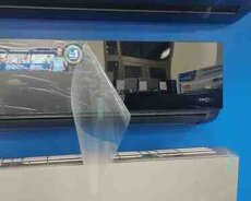 Kondisioner Black Midea invertor