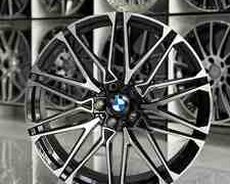 BMW F15 diskləri R22