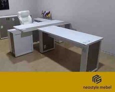Ofis masası