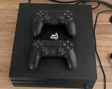 PlayStation 4 slim 1TB