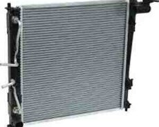 Kia Optima su radiatoru (253103Q600)