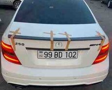 Mercedes W204 spoyleri