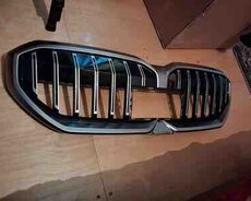 BMW 520 radiator barmaqlığı