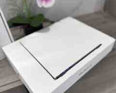 MacBook Air 13.6-inch M3 8512GB