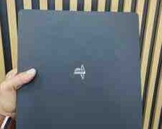 Sony PlayStation 4 Slim