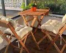 Balkon masası