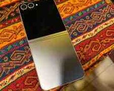 Samsung Galaxy Z Flip 6 Silver Shadow 256GB, 12GB