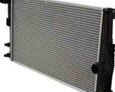 BMW F10 radiator sitemi