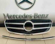 Mercedes W447 2015-2020 qara xrom radiator barmaqlığı
