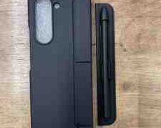 Samsung Galaxy Z Fold 6 arxalığı