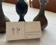 Apple AirPods 4