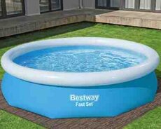 Bestway 57273 hovuzu
