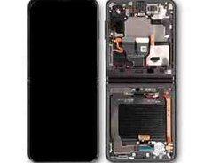 Samsung Galaxy Z Flip 7 ekranı