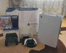 PlayStation 5 825GB