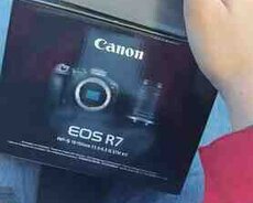 Fotoaparat Canon Eos R7 Mirrorless Camera 18, 150mm Edition