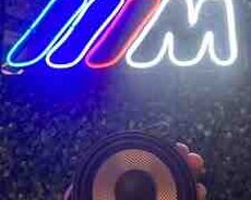 BMW F üçün dinamik Bowers Wilkings