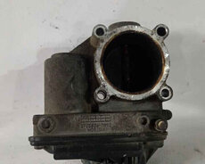 Zaslonka Ford Focus 2005 заслонка
