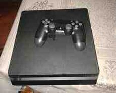 Sony PlayStation 4