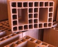 16 qəpikdən başlayan kərpiclər 