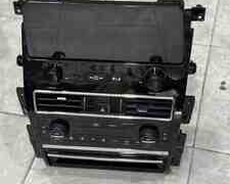 Nissan Patrol 2024 monitoru