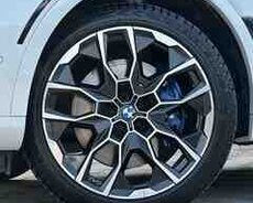 BMW X7 təkərləri R22