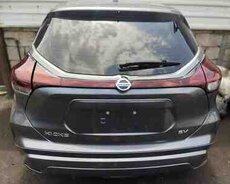 Nissan Kiks 2023 arxalıqı