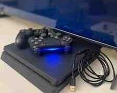 PlayStation 4 Slim 1TB