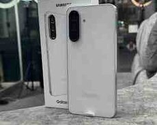 Samsung Galaxy A56 Awesome Olive 256GB, 12GB