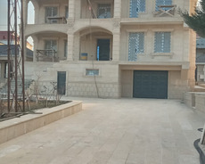 Aqlay daşları və ustasi