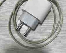 Apple İPhone adapteri