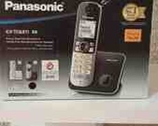 Stasionar telefon Panasonic KX-TG6811