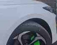 Continental təkərləri R18