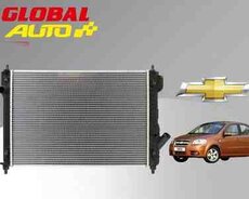 Chevrolet Aveo T250 su radiatoru