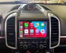 Porsche monitoruna CarPlay modulu