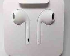 Apple iPhone Earphones