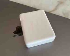 Apple 140W USB-C Power Adapter