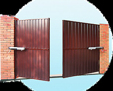 Avtomatik darvaza qollari pultla