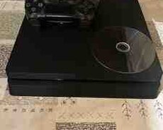 PlayStation 4 Slim 1TB