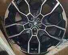 BMW X7 diskləri R22