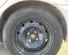 Təkərlər 205, 65 R15, 195, 65 R15