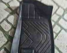 Changan Uni-Z ayaqaltısı