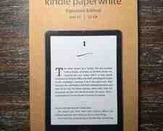 Amazon Kindle Paperwhite Signature
